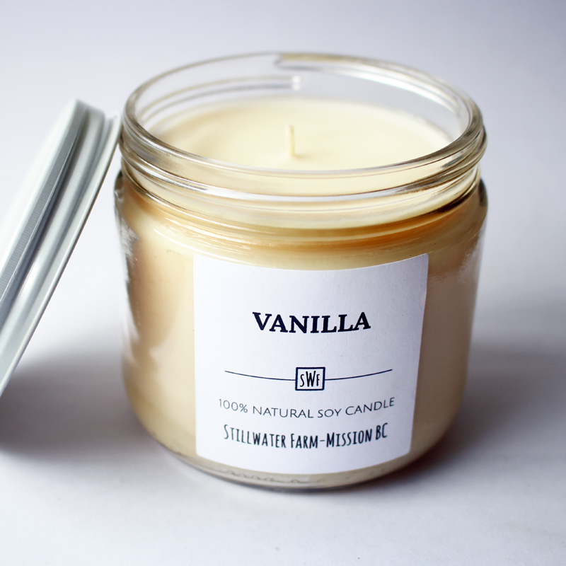 vanilla scented natural soy candle