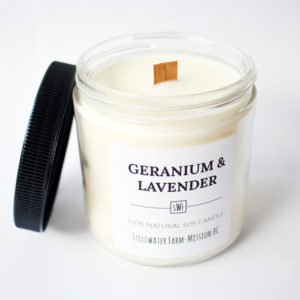 Geranium & Lavender Natural Soy Wax Candle | 8 oz wood wick